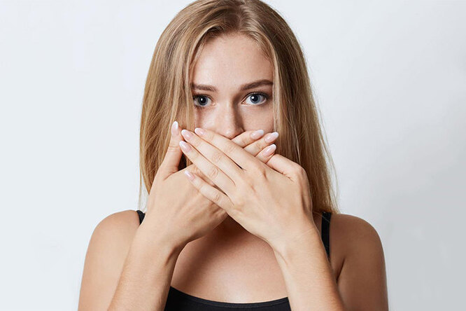 Как устранить запах изо рта
